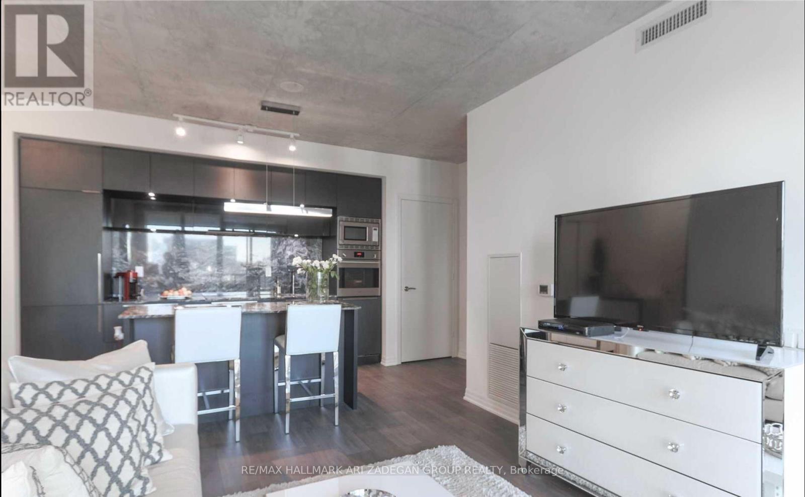 1701 - 88 Blue Jays Way, Toronto, Ontario  M5V 2G3 - Photo 9 - C12571100