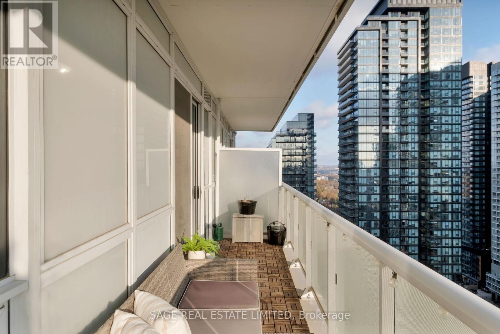 2108 - 101 Erskine Avenue, Toronto, Ontario  M4P 0C5 - Photo 18 - C12571174