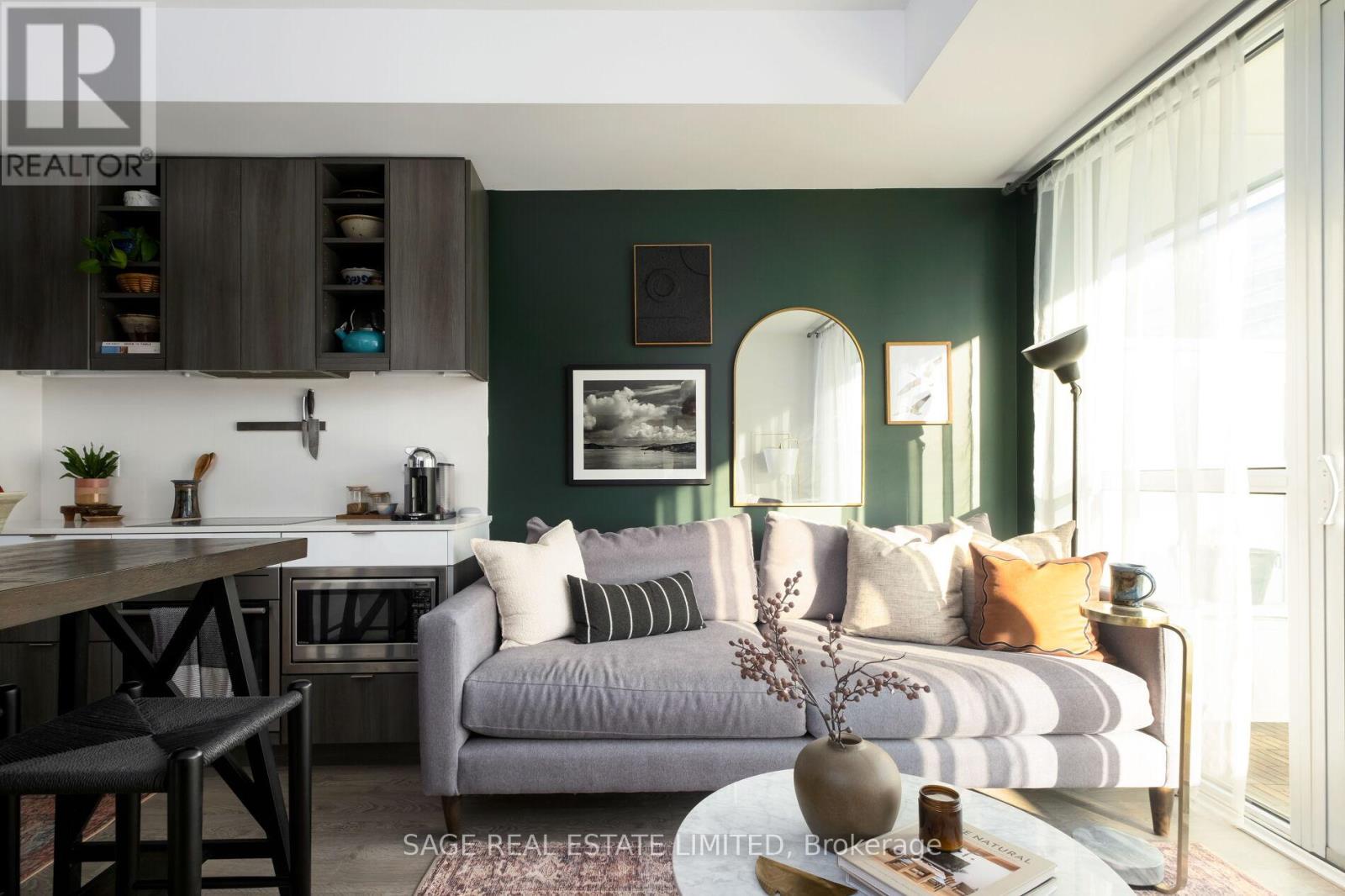 2108 - 101 Erskine Avenue, Toronto, Ontario  M4P 0C5 - Photo 2 - C12571174