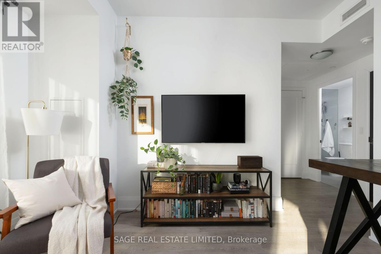 2108 - 101 Erskine Avenue, Toronto, Ontario  M4P 0C5 - Photo 4 - C12571174