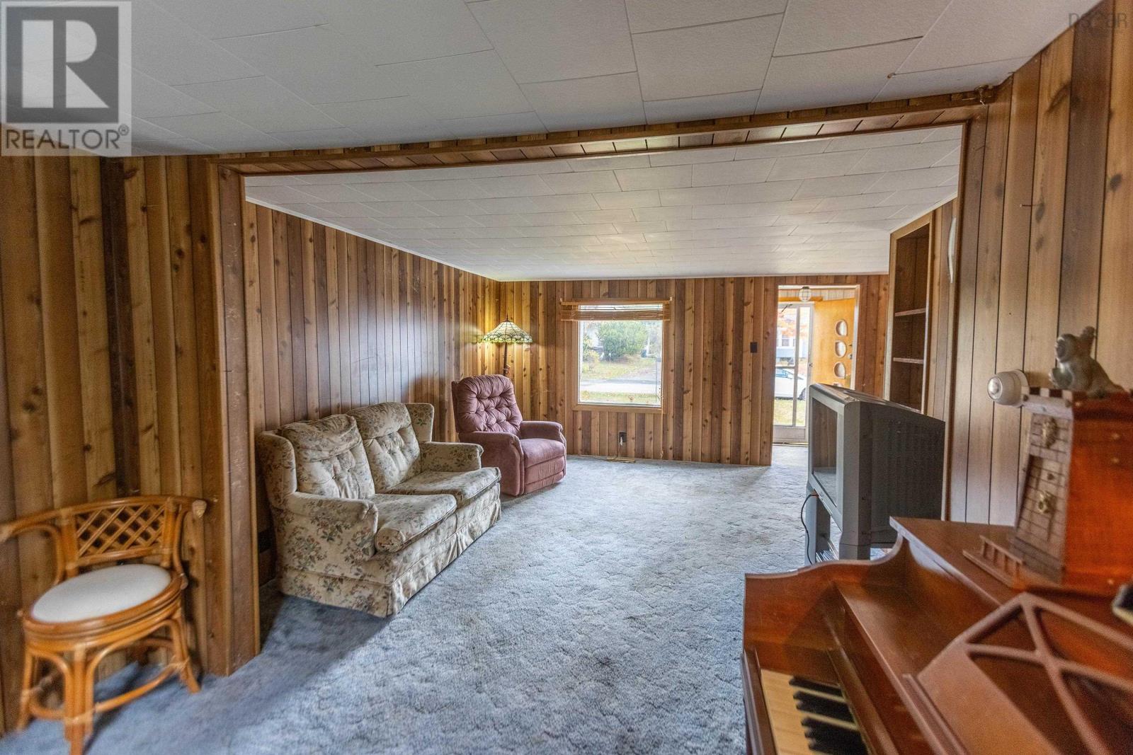 59 Mcfarlane Street, Springhill, Nova Scotia  B0M 1X0 - Photo 17 - 202526463