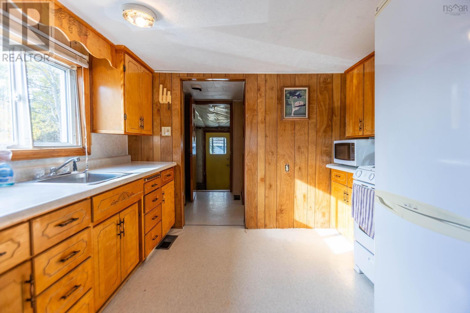 59 Mcfarlane Street, Springhill, Nova Scotia  B0M 1X0 - Photo 6 - 202526463