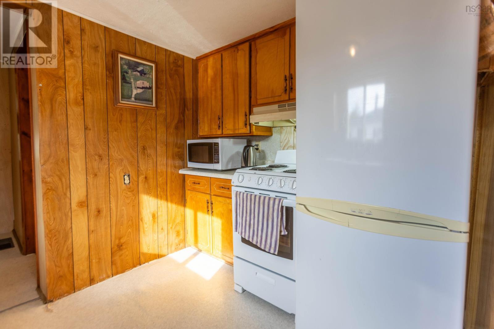 59 Mcfarlane Street, Springhill, Nova Scotia  B0M 1X0 - Photo 8 - 202526463