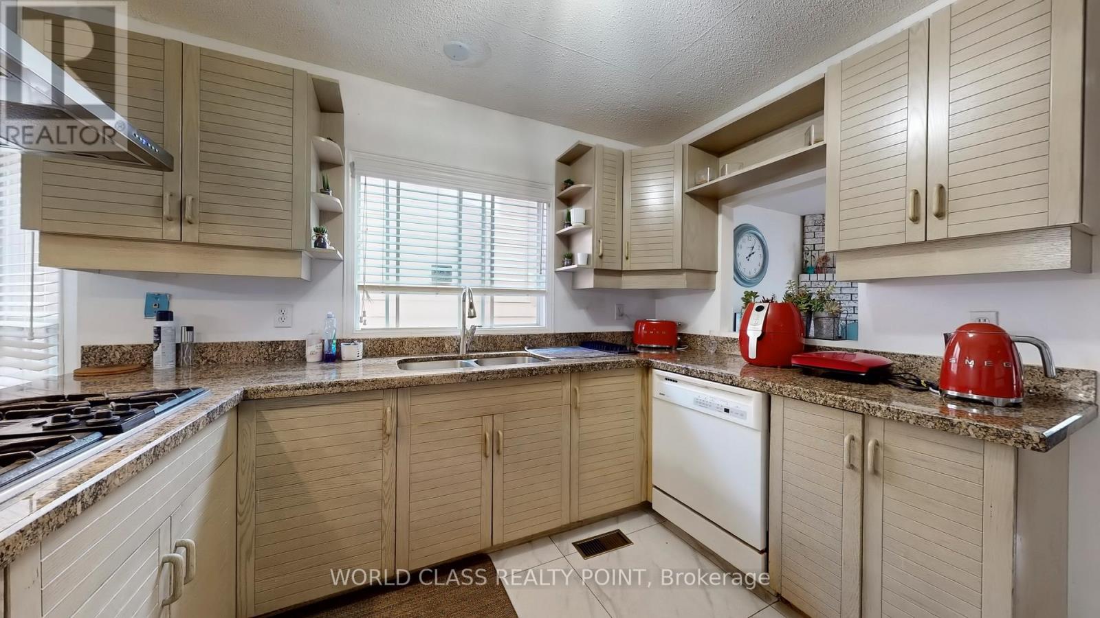 118 Eastville Avenue W, Toronto, Ontario  M1M 2P1 - Photo 12 - E12571050