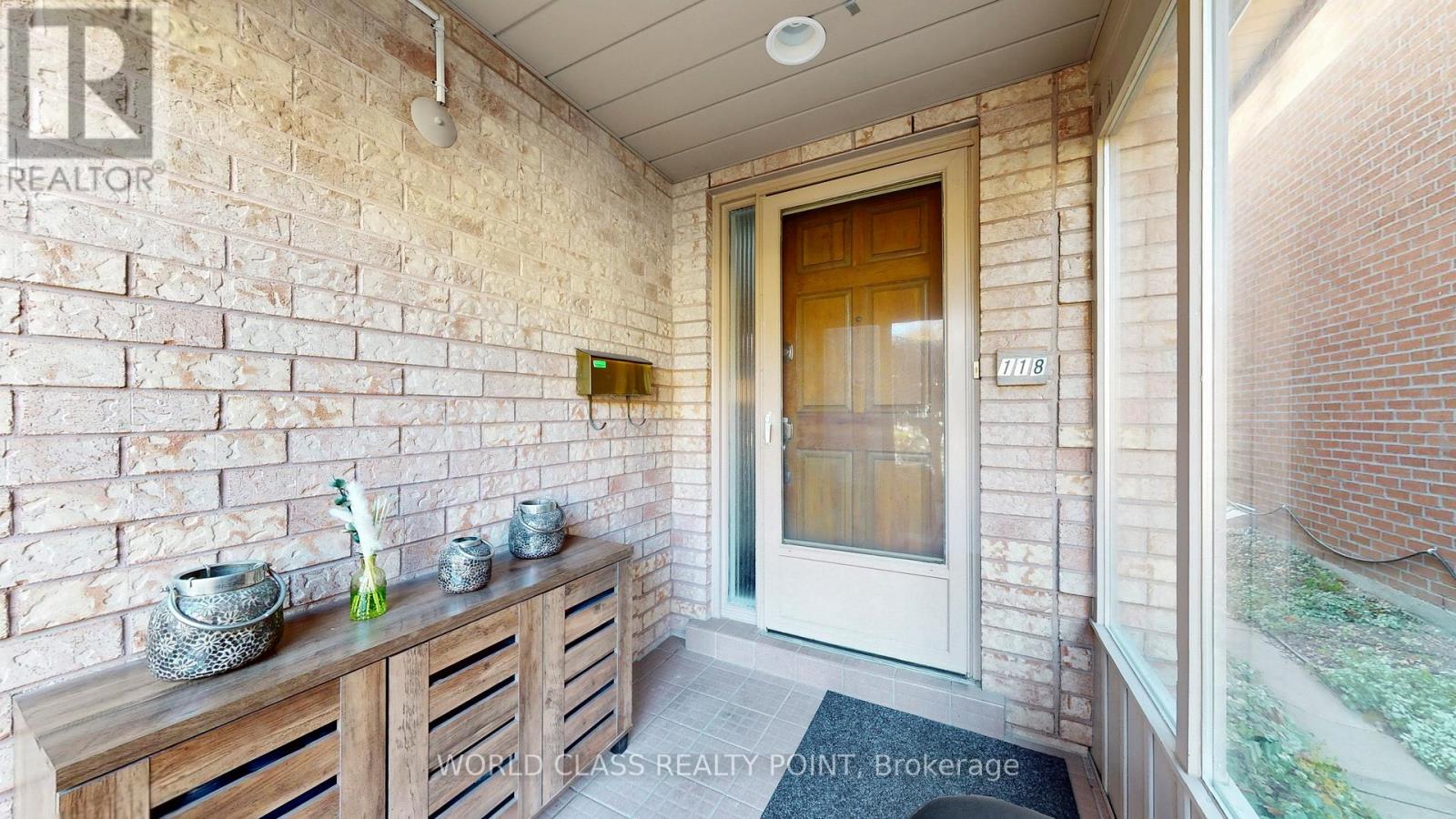 118 Eastville Avenue W, Toronto, Ontario  M1M 2P1 - Photo 2 - E12571050