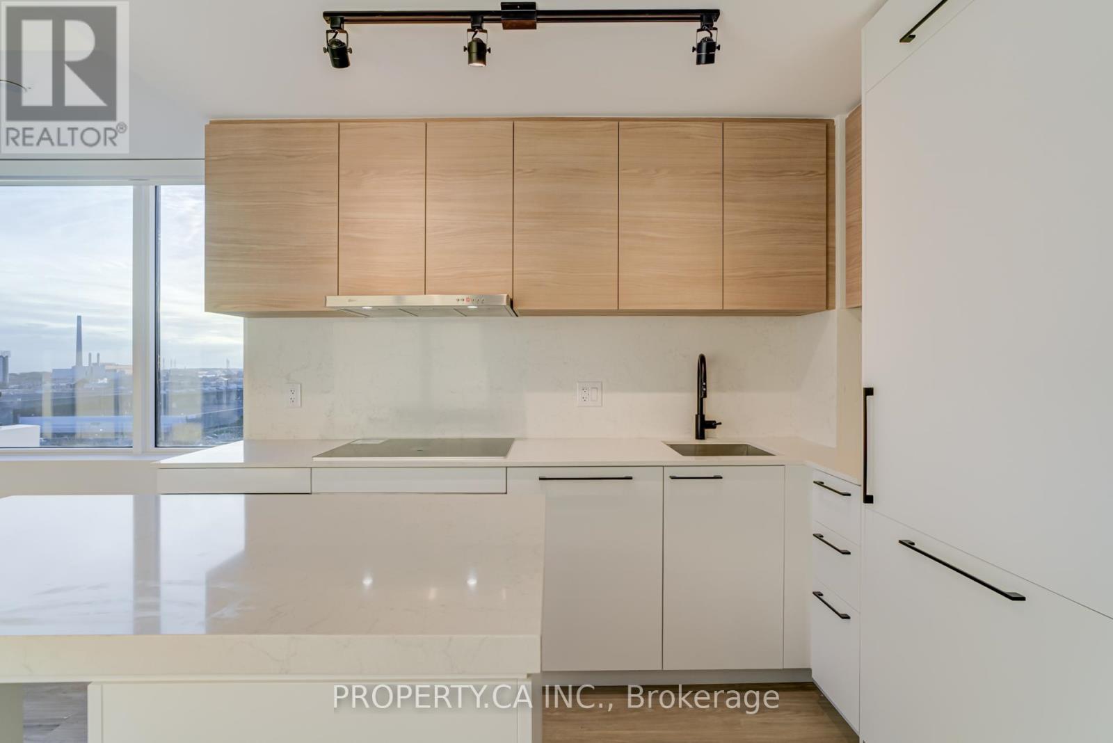 1010 - 1050 Eastern Avenue, Toronto, Ontario  M4L 0B7 - Photo 3 - E12571078