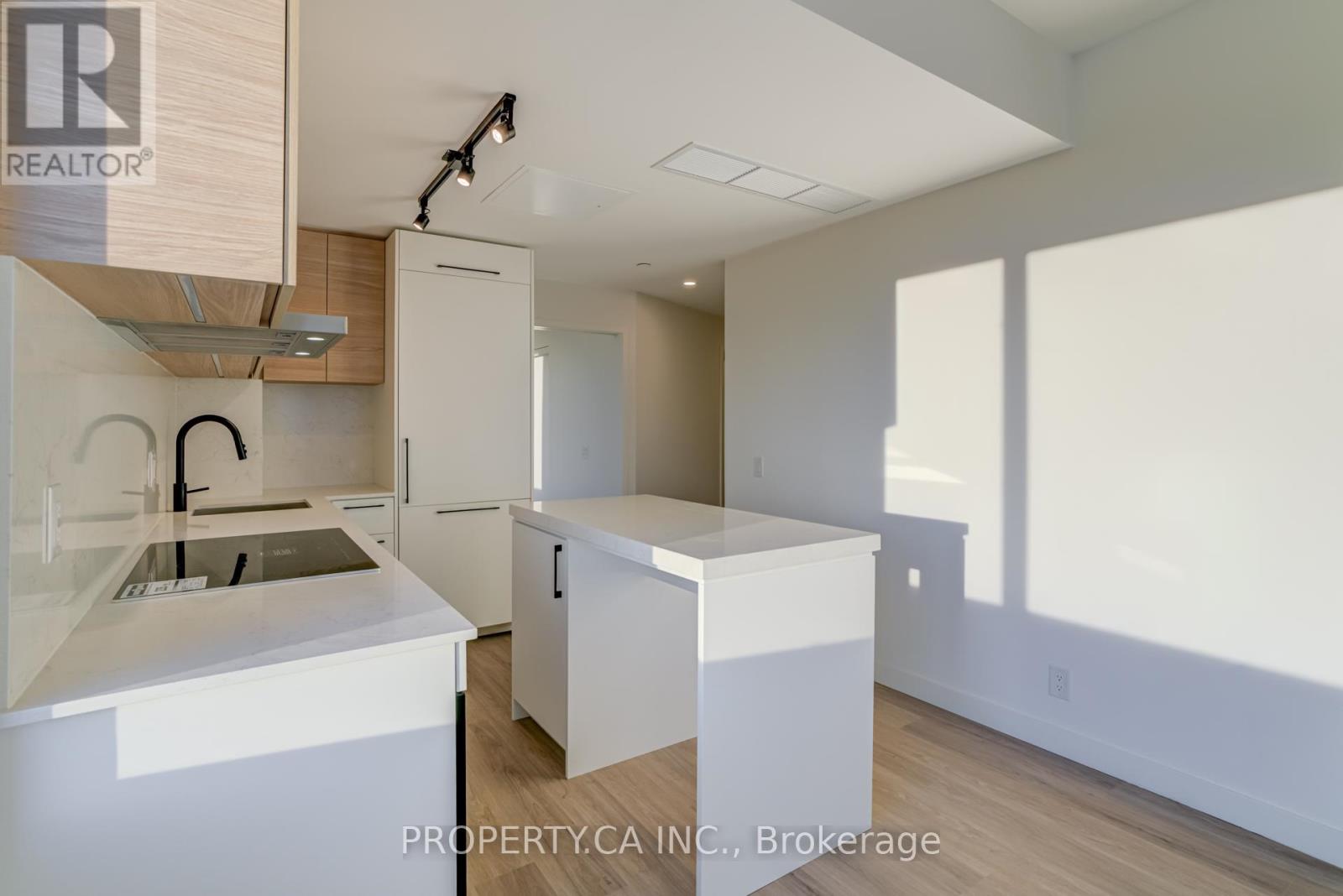 1010 - 1050 Eastern Avenue, Toronto, Ontario  M4L 0B7 - Photo 4 - E12571078