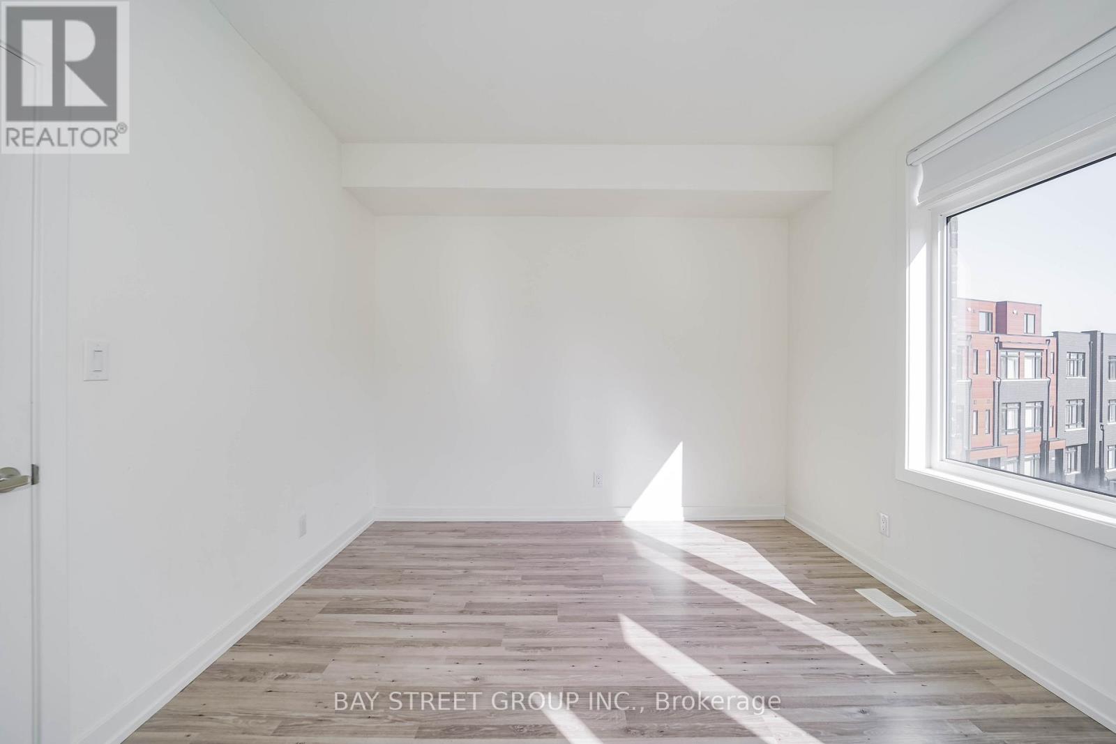 10 - 370 Red Maple Road, Richmond Hill, Ontario  L4C 5T4 - Photo 35 - N12446776