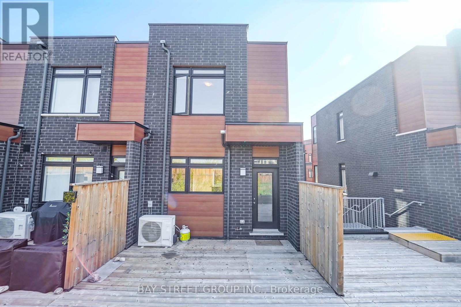 10 - 370 Red Maple Road, Richmond Hill, Ontario  L4C 5T4 - Photo 26 - N12446776