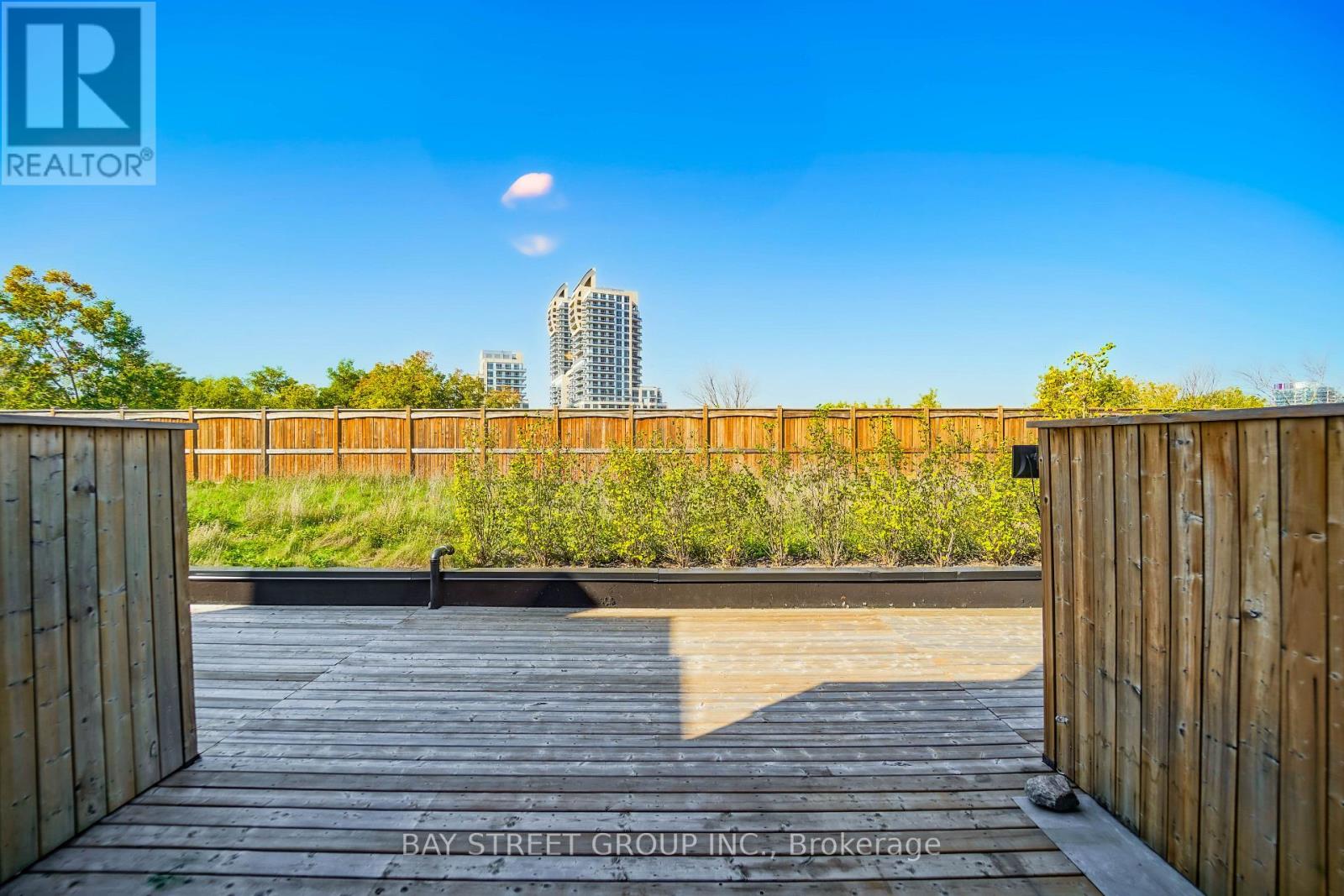 10 - 370 Red Maple Road, Richmond Hill, Ontario  L4C 5T4 - Photo 28 - N12446776