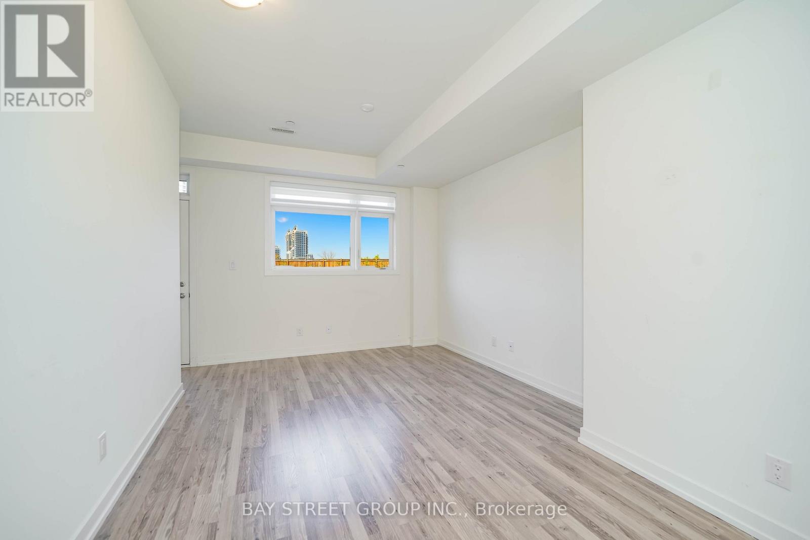 10 - 370 Red Maple Road, Richmond Hill, Ontario  L4C 5T4 - Photo 21 - N12446776