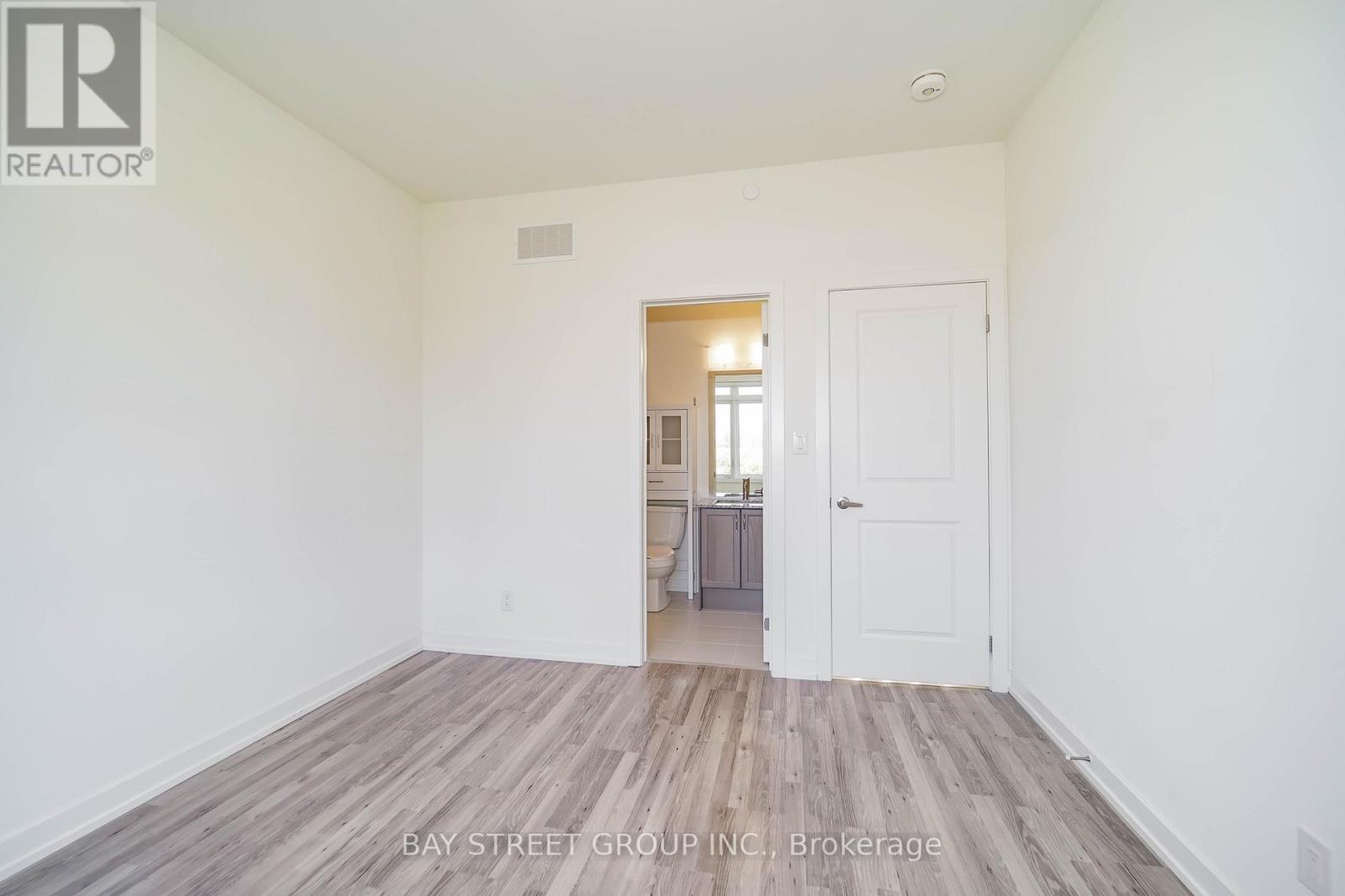 10 - 370 Red Maple Road, Richmond Hill, Ontario  L4C 5T4 - Photo 40 - N12446776