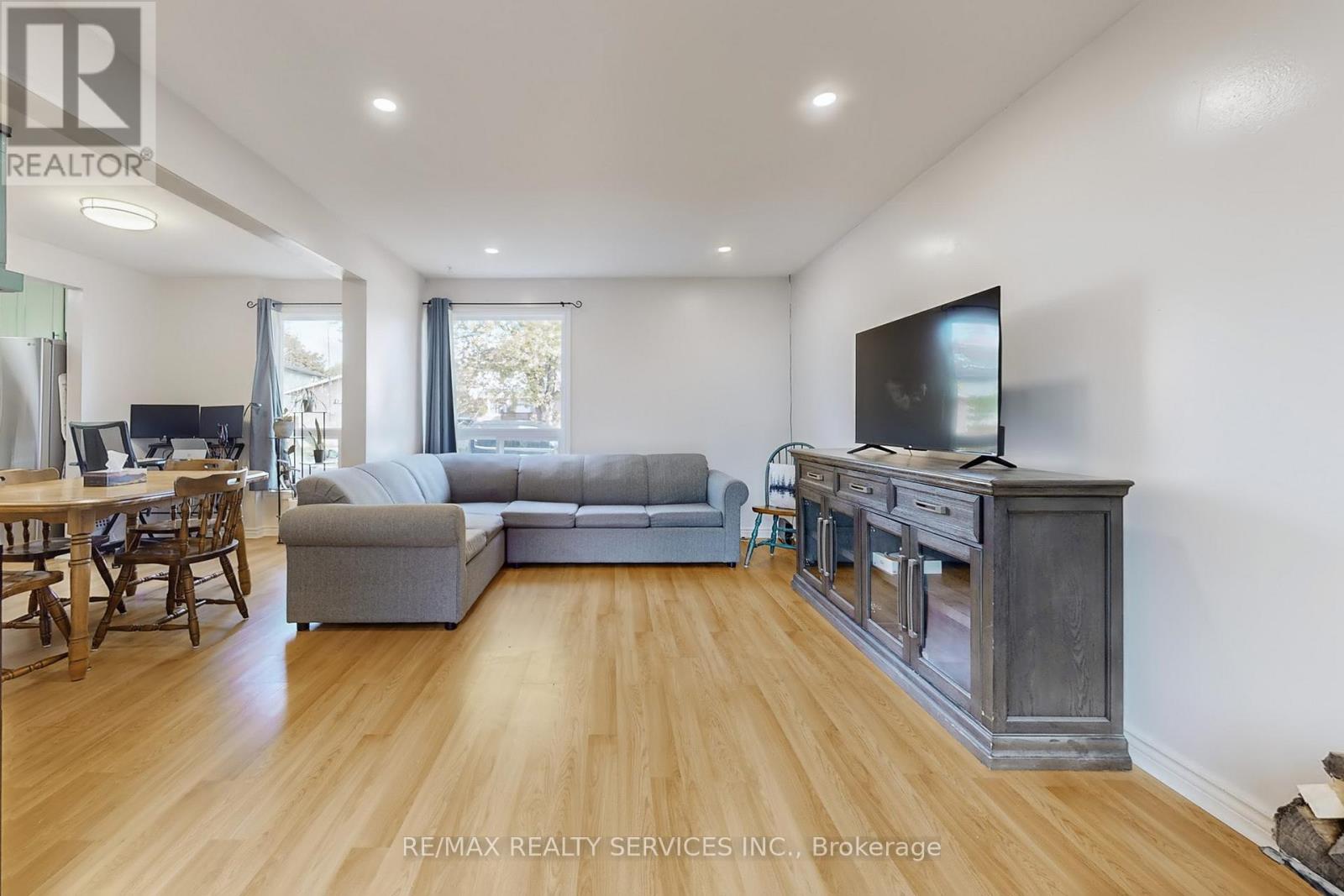 2 HECTOR COURT, Brampton, Ontario