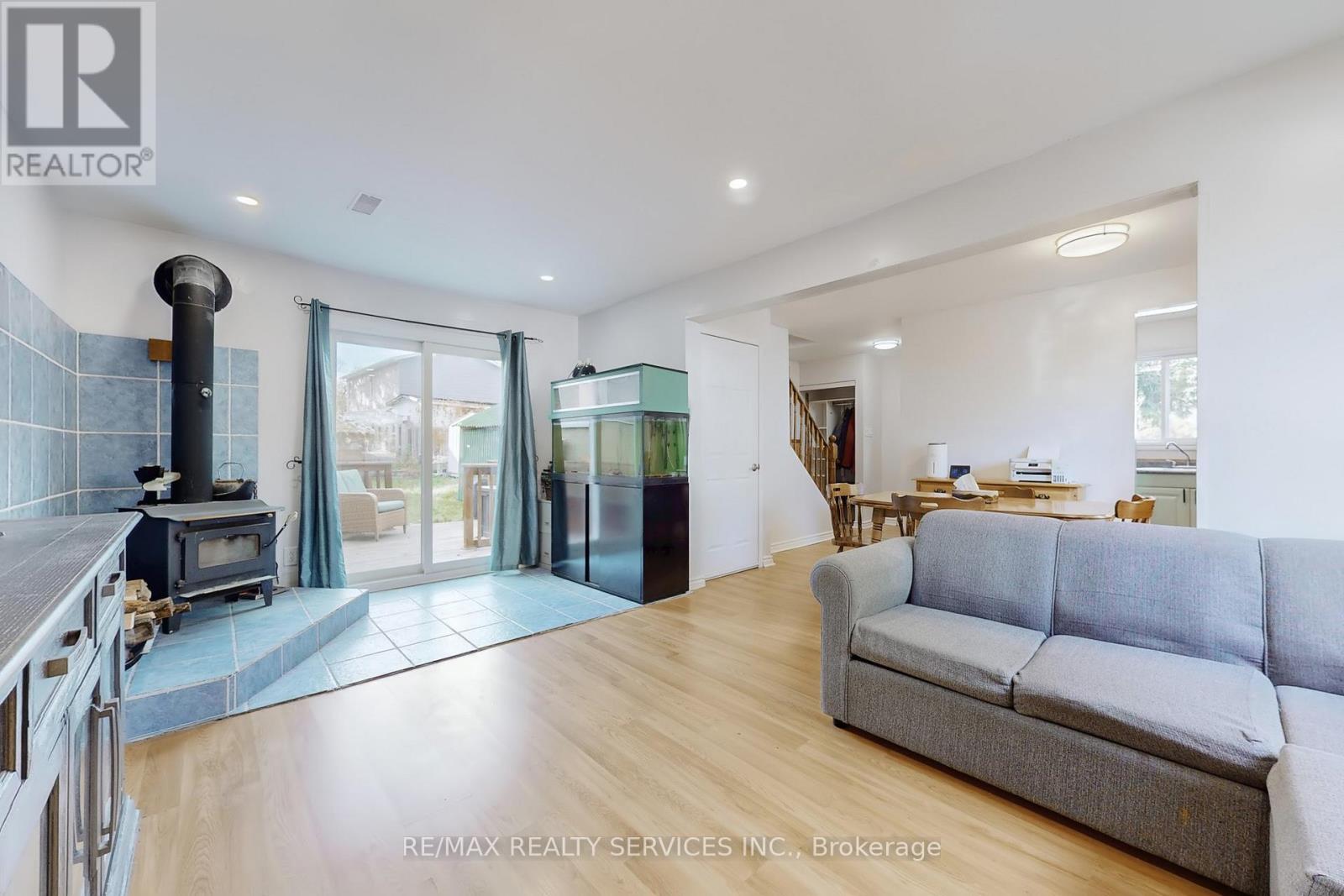 2 Hector Court, Brampton, Ontario  L6S 1P1 - Photo 9 - W12485022