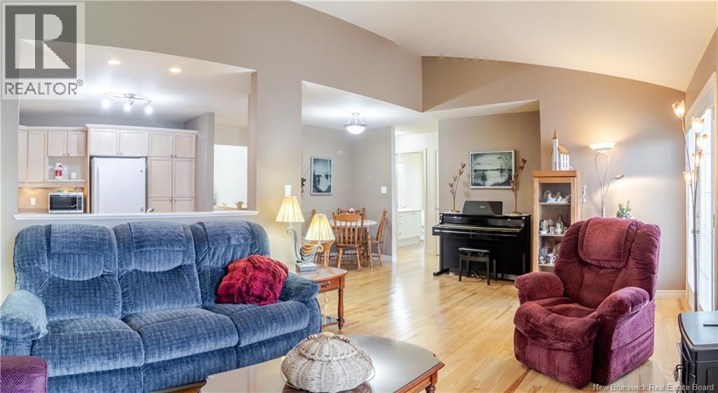 45 Harley Avenue, Nashwaaksis, New Brunswick  E3G 0J7 - Photo 12 - NB130385