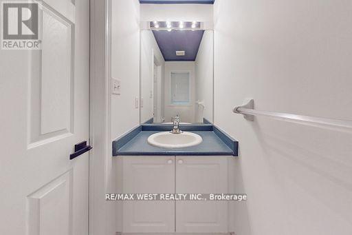 56 Long Point Drive, Richmond Hill, Ontario  L4E 3W8 - Photo 15 - N12570966