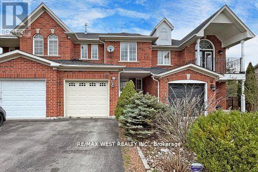 56 Long Point Drive, Richmond Hill, Ontario  L4E 3W8 - Photo 2 - N12570966