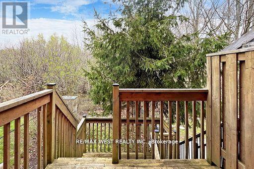 56 Long Point Drive, Richmond Hill, Ontario  L4E 3W8 - Photo 27 - N12570966