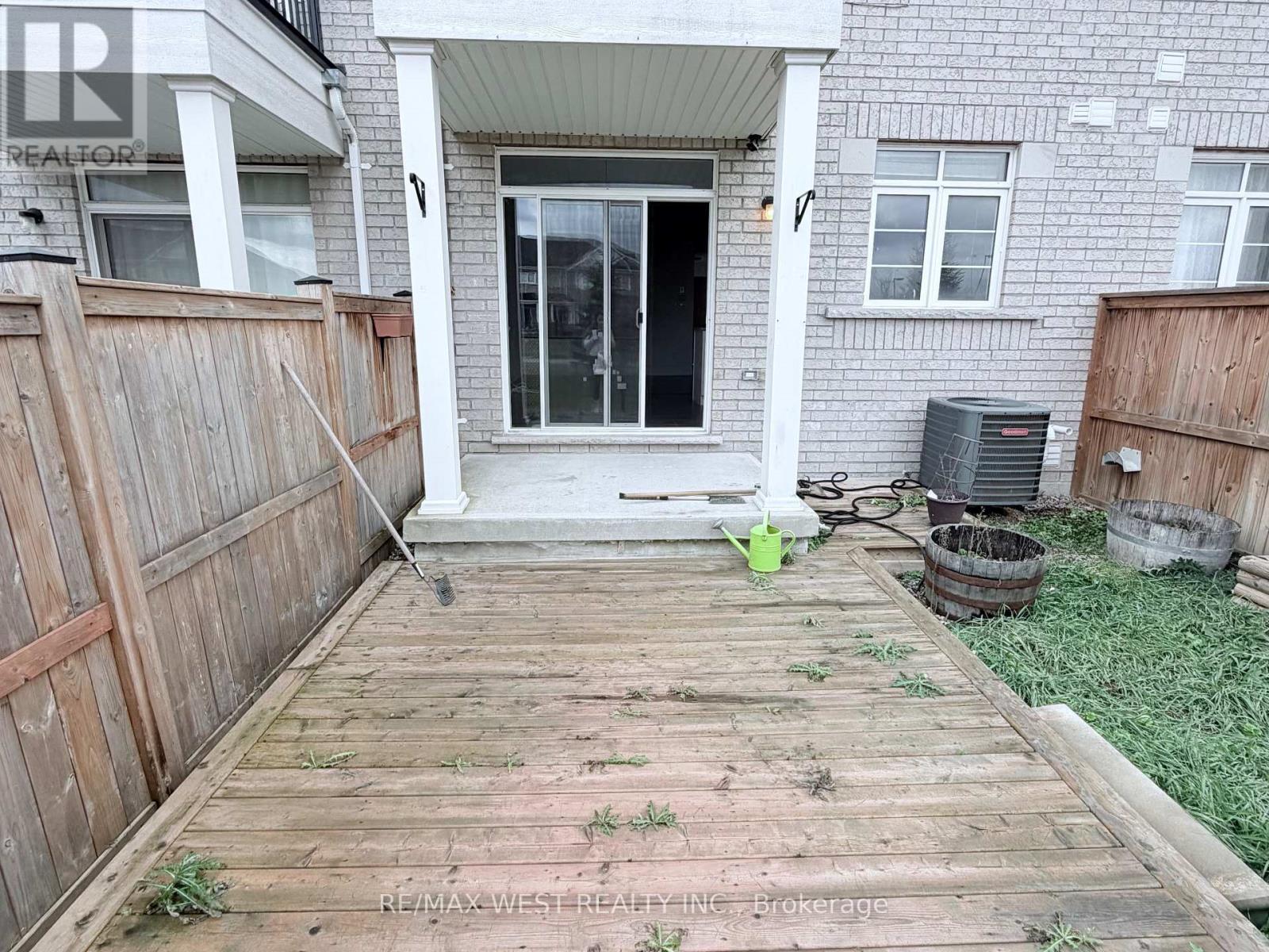 7 Webb Street, Bradford West Gwillimbury, Ontario  L3Z 0R2 - Photo 11 - N12570984