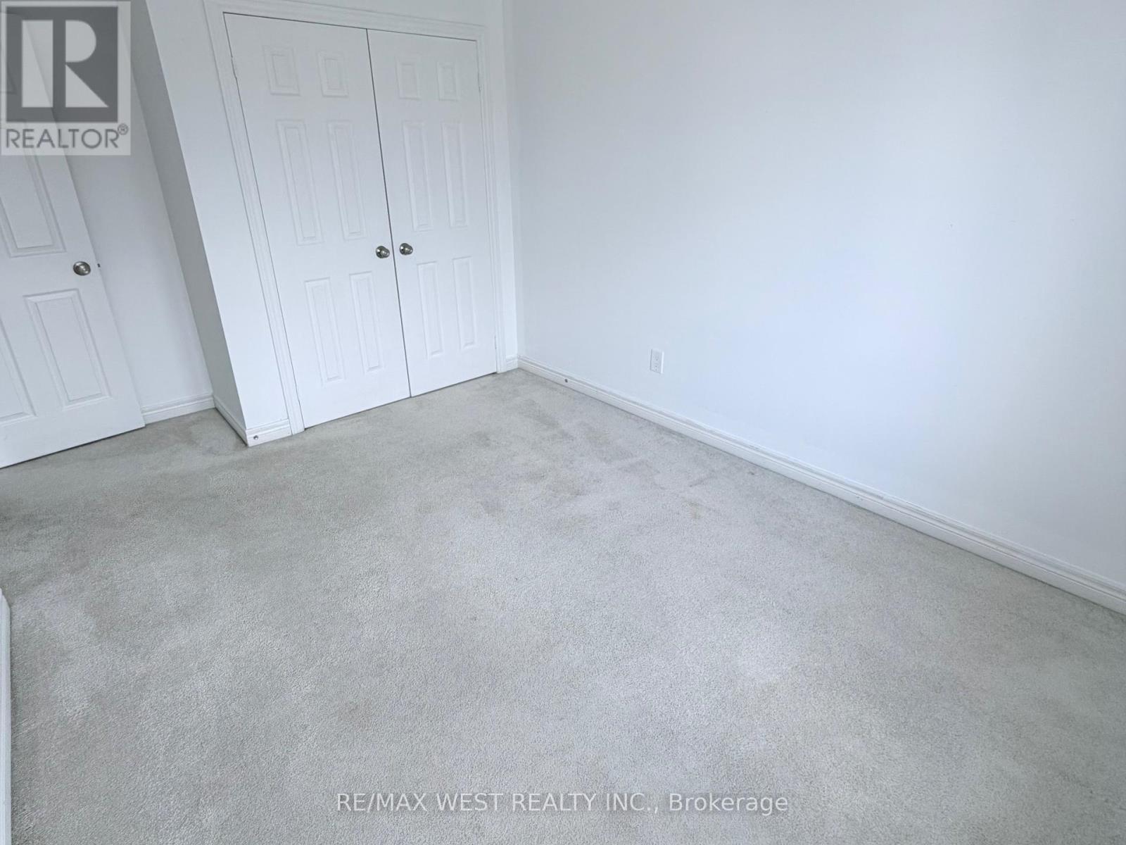 7 Webb Street, Bradford West Gwillimbury, Ontario  L3Z 0R2 - Photo 17 - N12570984