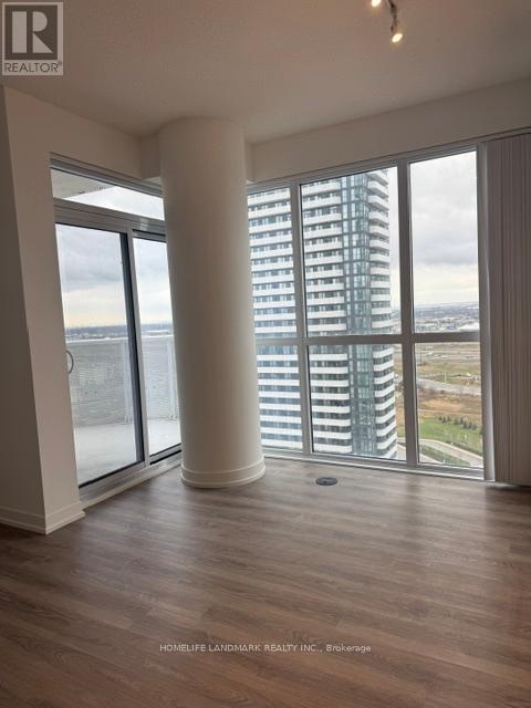 2212 - 8 Interchange Way, Vaughan, Ontario  L4K 0R2 - Photo 4 - N12571010