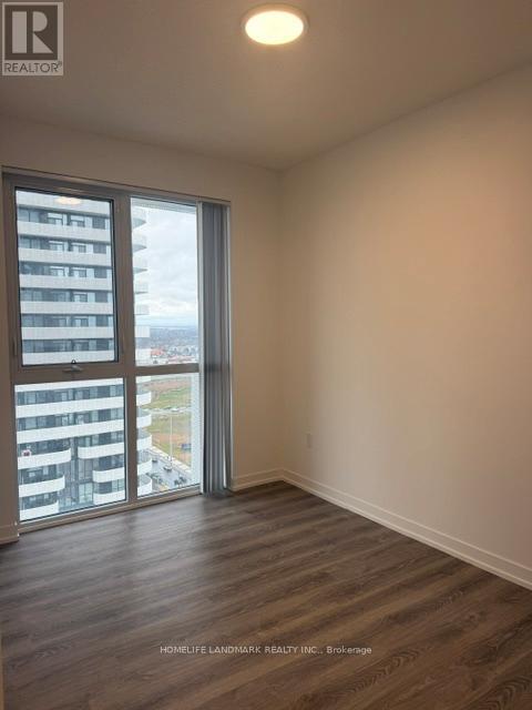 2212 - 8 Interchange Way, Vaughan, Ontario  L4K 0R2 - Photo 5 - N12571010