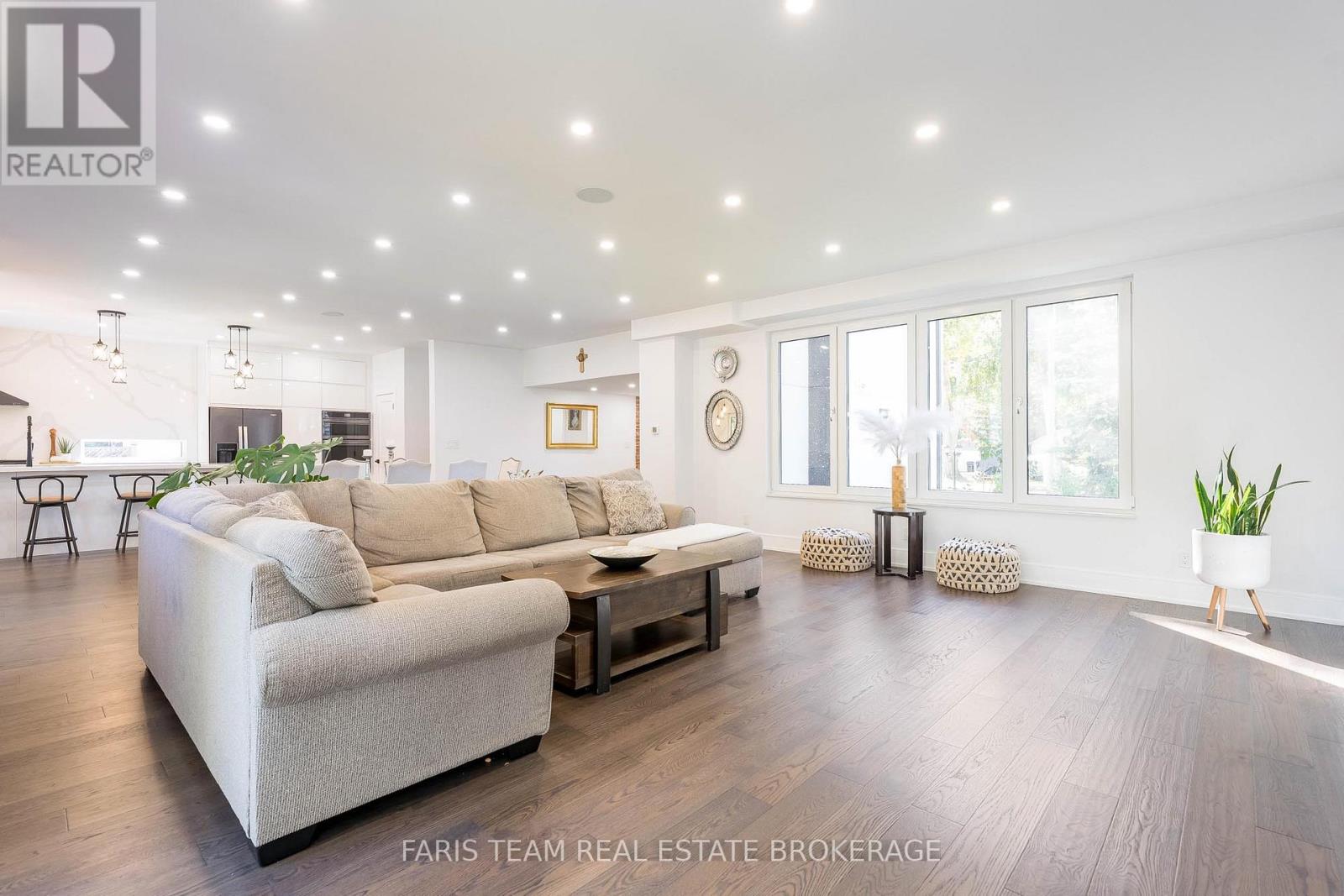 3951 Alberta Avenue, Innisfil, Ontario  L9S 2M1 - Photo 16 - N12571032