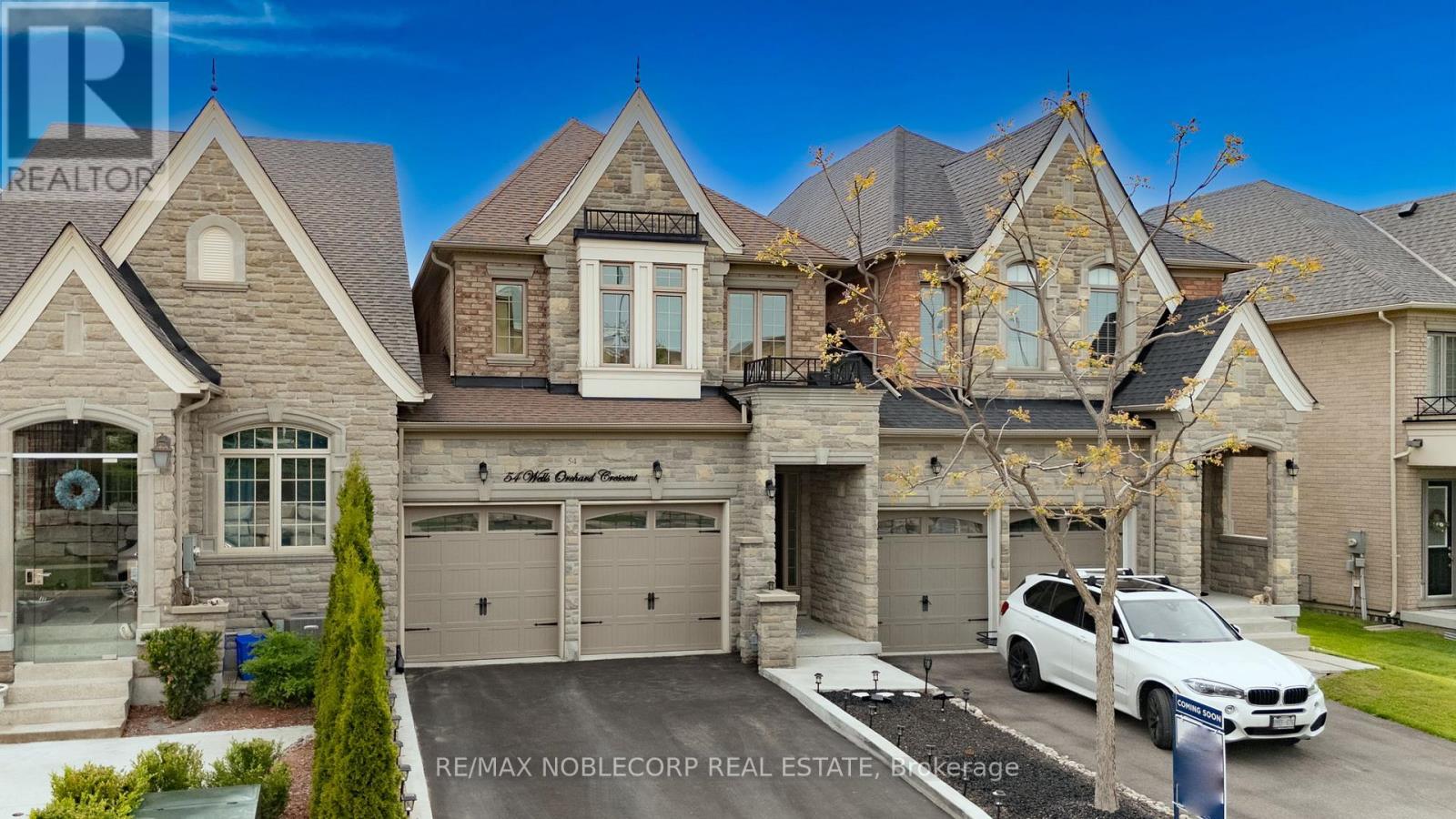 54 Wells Orchard Crescent, King, Ontario  L7B 0C6 - Photo 2 - N12571048