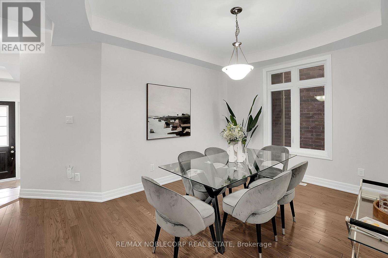 54 Wells Orchard Crescent, King, Ontario  L7B 0C6 - Photo 8 - N12571048