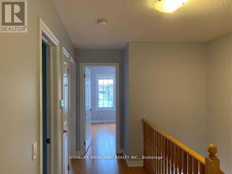 5 Toulouse Court, Markham, Ontario  L6B 0X8 - Photo 9 - N12571076