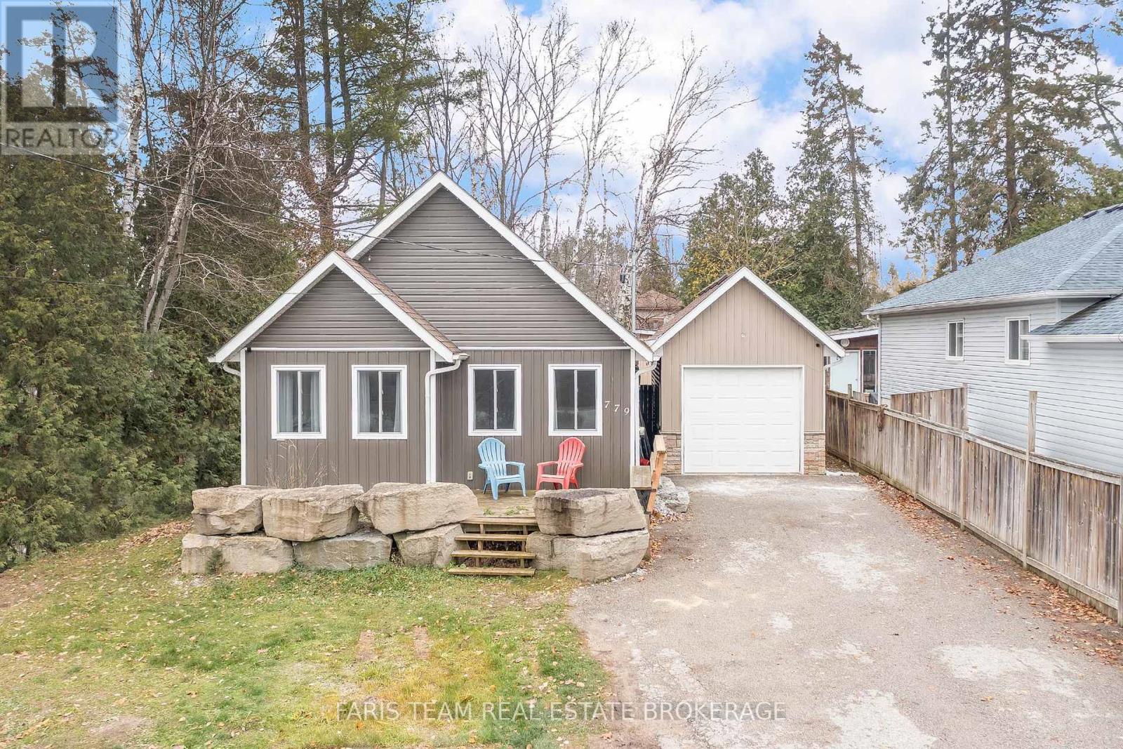 779 9th Line, Innisfil, Ontario  L9S 3Y1 - Photo 2 - N12571126