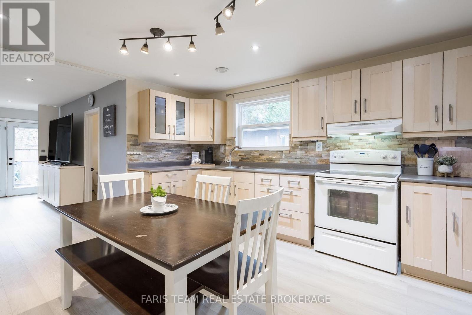 779 9th Line, Innisfil, Ontario  L9S 3Y1 - Photo 7 - N12571126