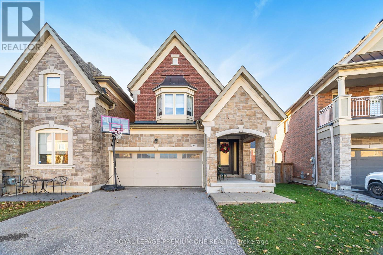 34 Blueberry Run Trail, King, Ontario  L7B 0N3 - Photo 2 - N12571140