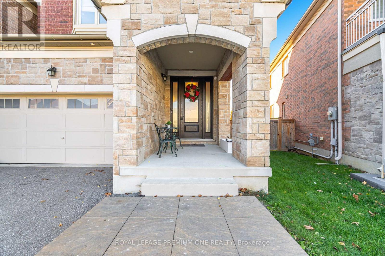 34 Blueberry Run Trail, King, Ontario  L7B 0N3 - Photo 3 - N12571140