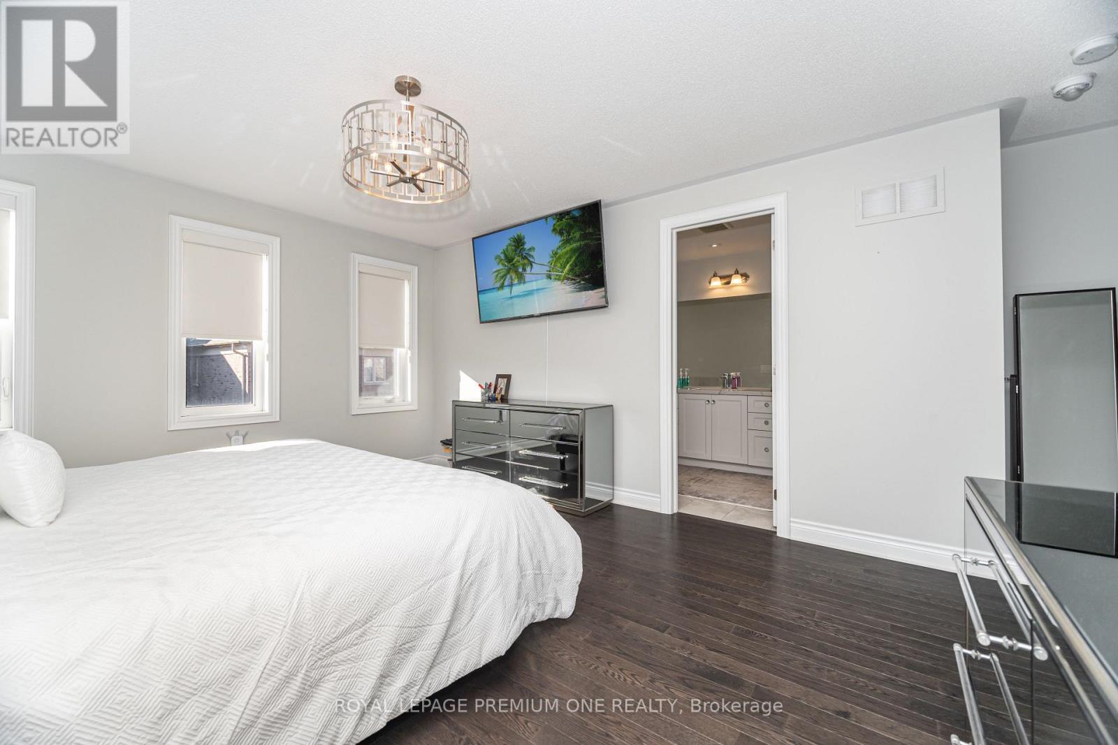 34 Blueberry Run Trail, King, Ontario  L7B 0N3 - Photo 34 - N12571140