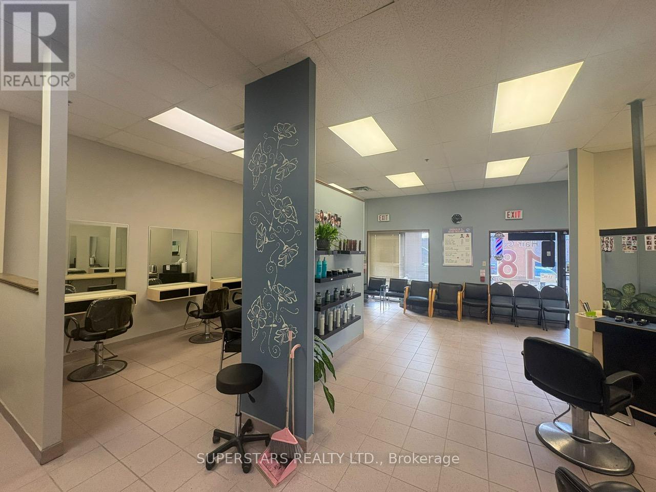 #5 - 14 Wellington Street E, Aurora, Ontario  L4G 1H5 - Photo 7 - N12571154
