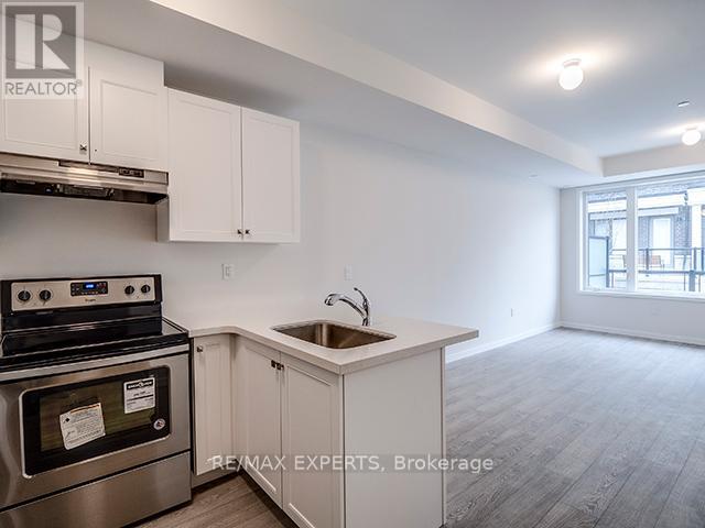 61 - 300 Alex Gardner Circle, Aurora, Ontario  L4G 1N4 - Photo 7 - N12571156