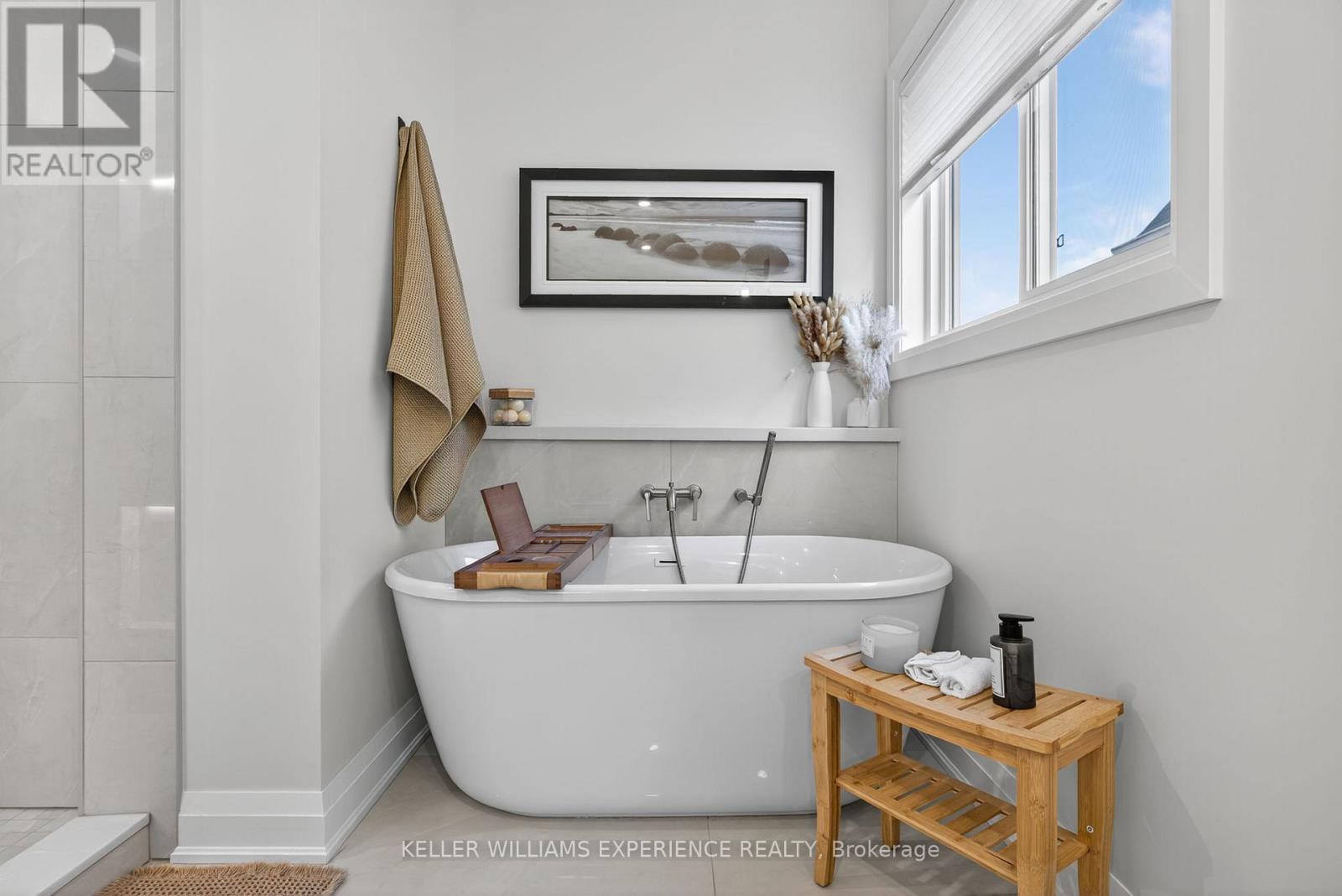 50 Regalia Way, Barrie (Innis-Shore), Ontario  L4M 7H8 - Photo 17 - S12571138