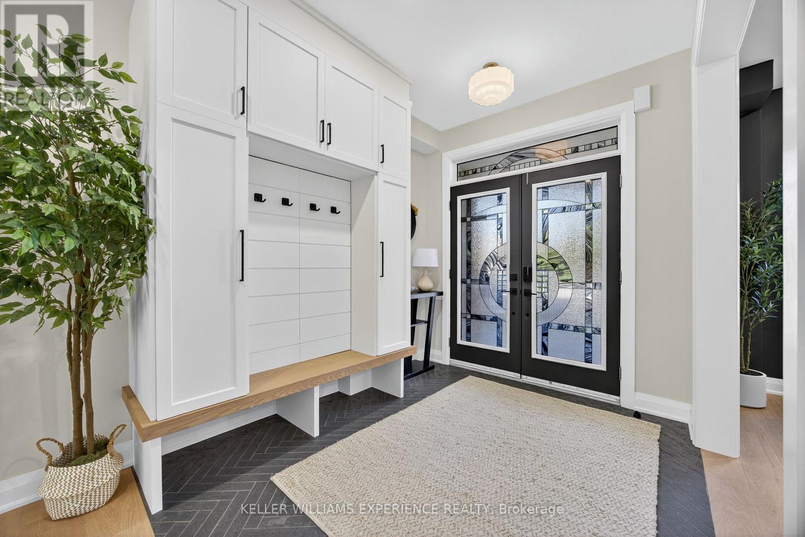 50 Regalia Way, Barrie (Innis-Shore), Ontario  L4M 7H8 - Photo 5 - S12571138