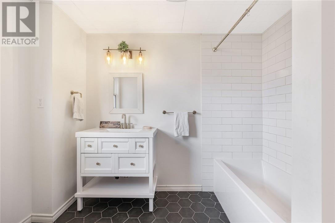 327 St Nicholas Street, Sudbury, Ontario  P3E 3J8 - Photo 15 - 2125752