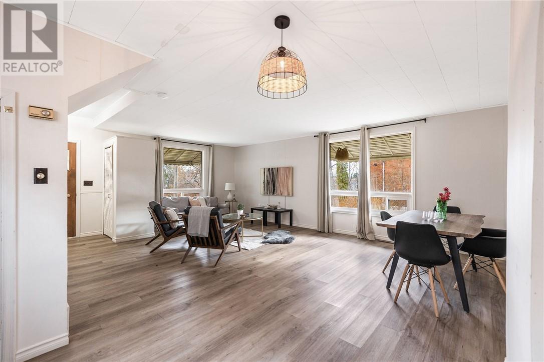 327 St Nicholas Street, Sudbury, Ontario  P3E 3J8 - Photo 3 - 2125752