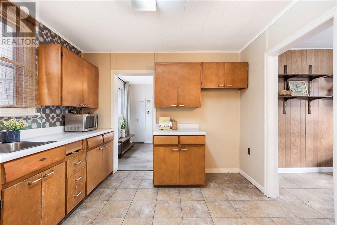 327 St Nicholas Street, Sudbury, Ontario  P3E 3J8 - Photo 7 - 2125752