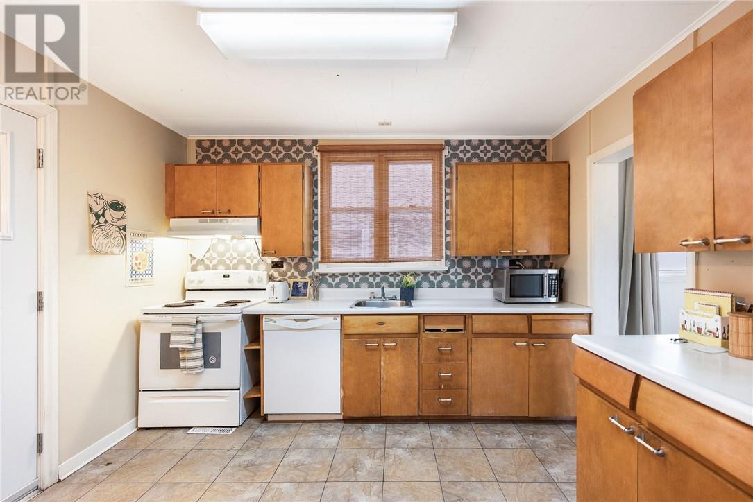 327 St Nicholas Street, Sudbury, Ontario  P3E 3J8 - Photo 8 - 2125752