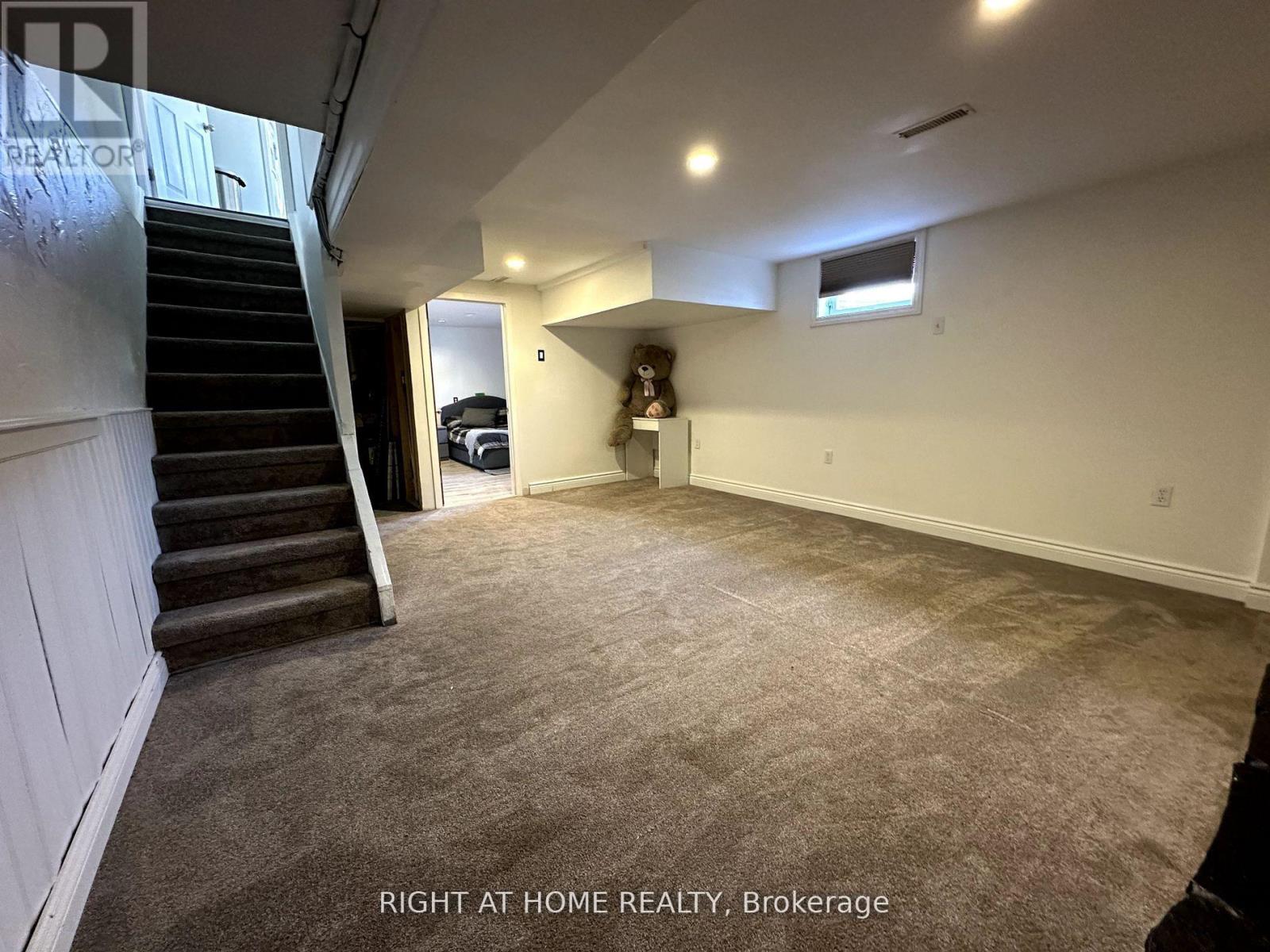 166 Barkley Crescent, Oshawa, Ontario  L1J 2E6 - Photo 14 - E12571292