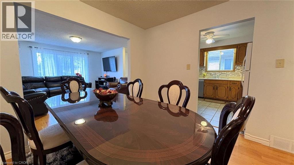 15 Albion Street, Kitchener, Ontario  N2E 2R9 - Photo 11 - 40786417