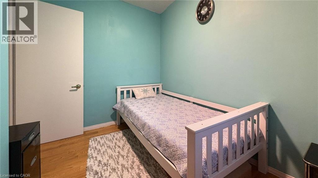 15 Albion Street, Kitchener, Ontario  N2E 2R9 - Photo 27 - 40786417