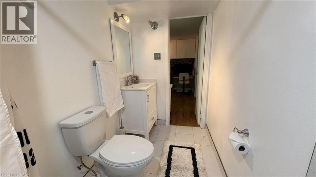 15 Albion Street, Kitchener, Ontario  N2E 2R9 - Photo 40 - 40786417