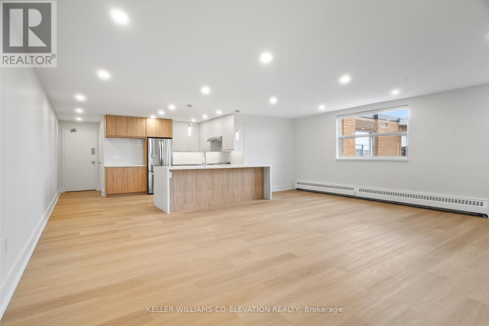 606 - 10 Fontenay Court, Toronto, Ontario  M9A 4W3 - Photo 11 - W12570972