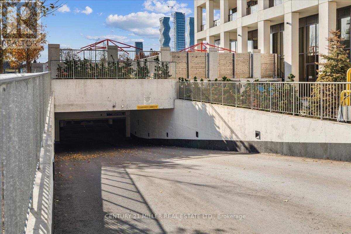 2905 - 36 Elm Drive West Drive, Mississauga, Ontario  L5B 0N3 - Photo 50 - W12570976