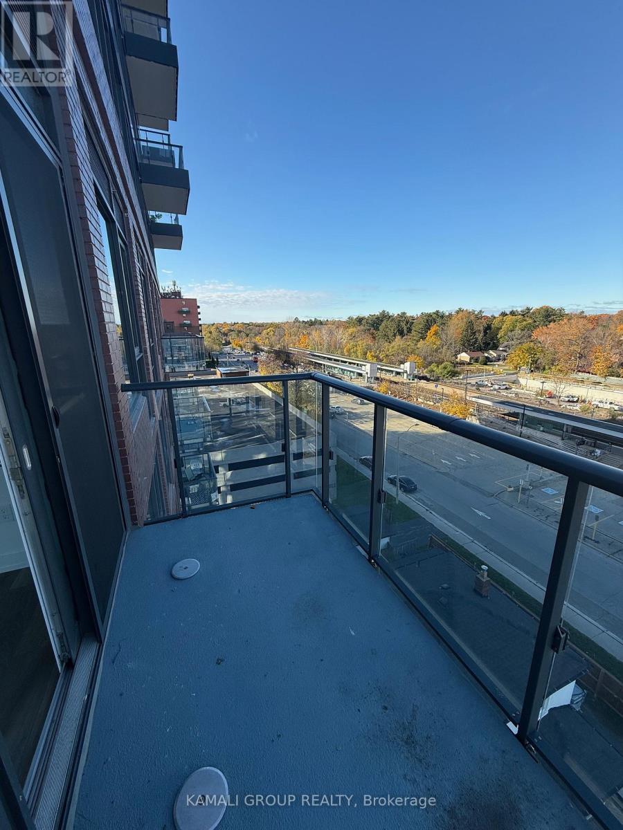 621 - 28 Ann Street, Mississauga, Ontario  L5G 0E1 - Photo 3 - W12570978